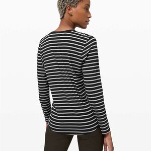 Ivivva lululemon Striped Black and White Women's Top